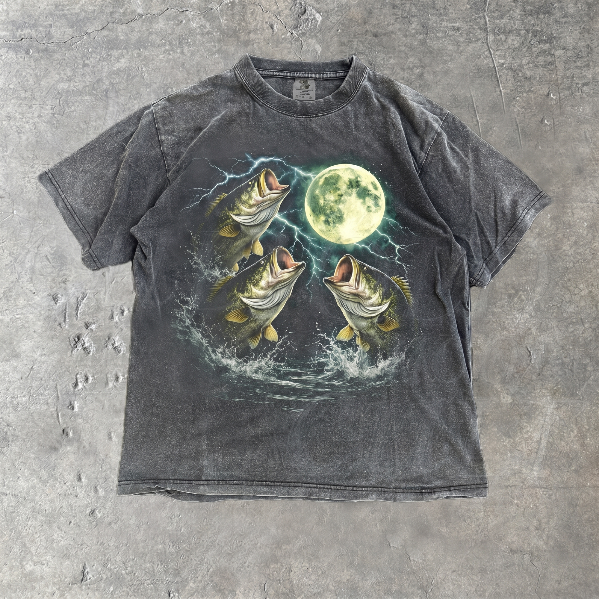 BojjiCo Bass Fish Moon 90s Vintage Graphic T Shirt Retro Largemouth Bass Fishing Tee Fisher Gifts Acid Oversized Aesthetic Comfort Colors T-Shirt Outdoor Top Perfect Fisher Gifts Vintage Oversized Aesthetic Lightning Fish T-Shirt