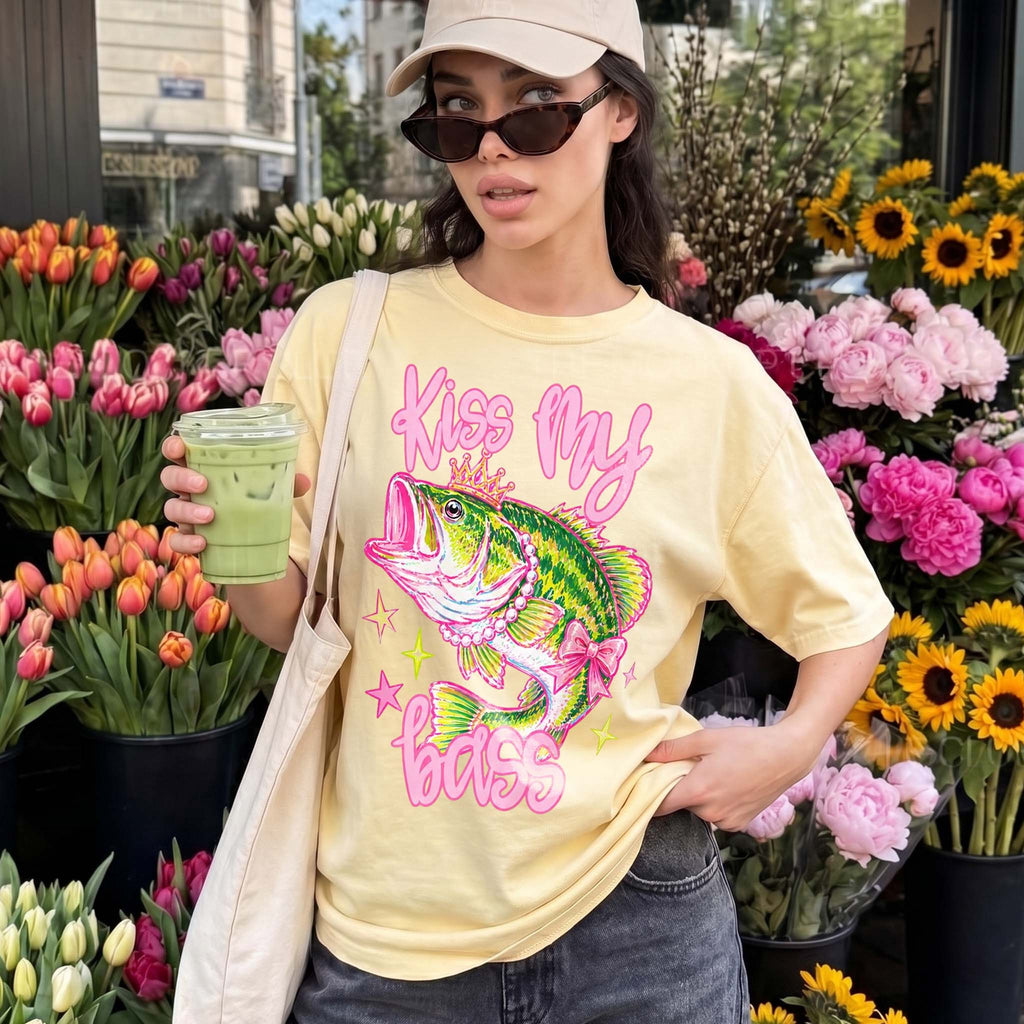 BojjiCo Kiss My Bass Bow Graphic T-Shirt Funny Coquette Preppy Y2K Aesthetic Light Pink Cotton Tee Girly Fishing Gift For Her Pearl Necklace Fish Crown Design Summer Crewneck Novelty Fishing Top Apparel
