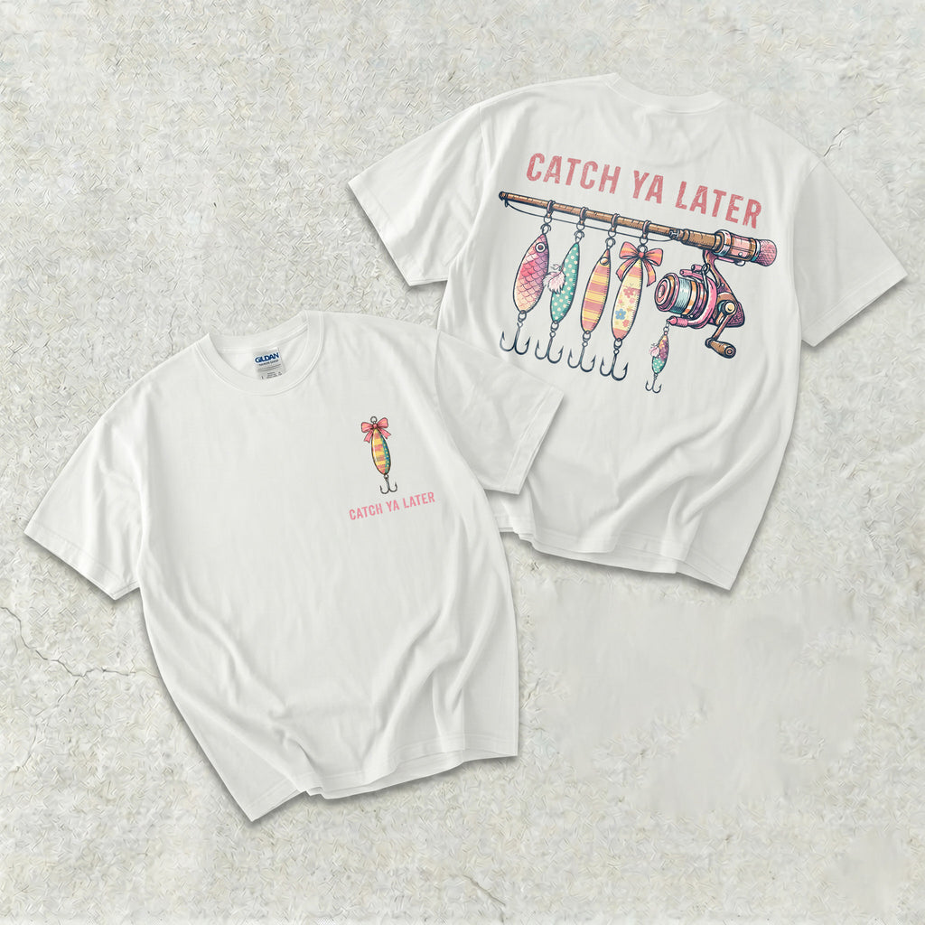 BojjiCo Catcher Ya Later Fishing T-Shirt Cute Catch Ya Later Graphic Tee Coquette Fishing Lures Rod Retro Women Fisherman Gift Trendy Summer Beach Oversized T-Shirt Aesthetic Funny Pink Fishing Rod Bow Shirt