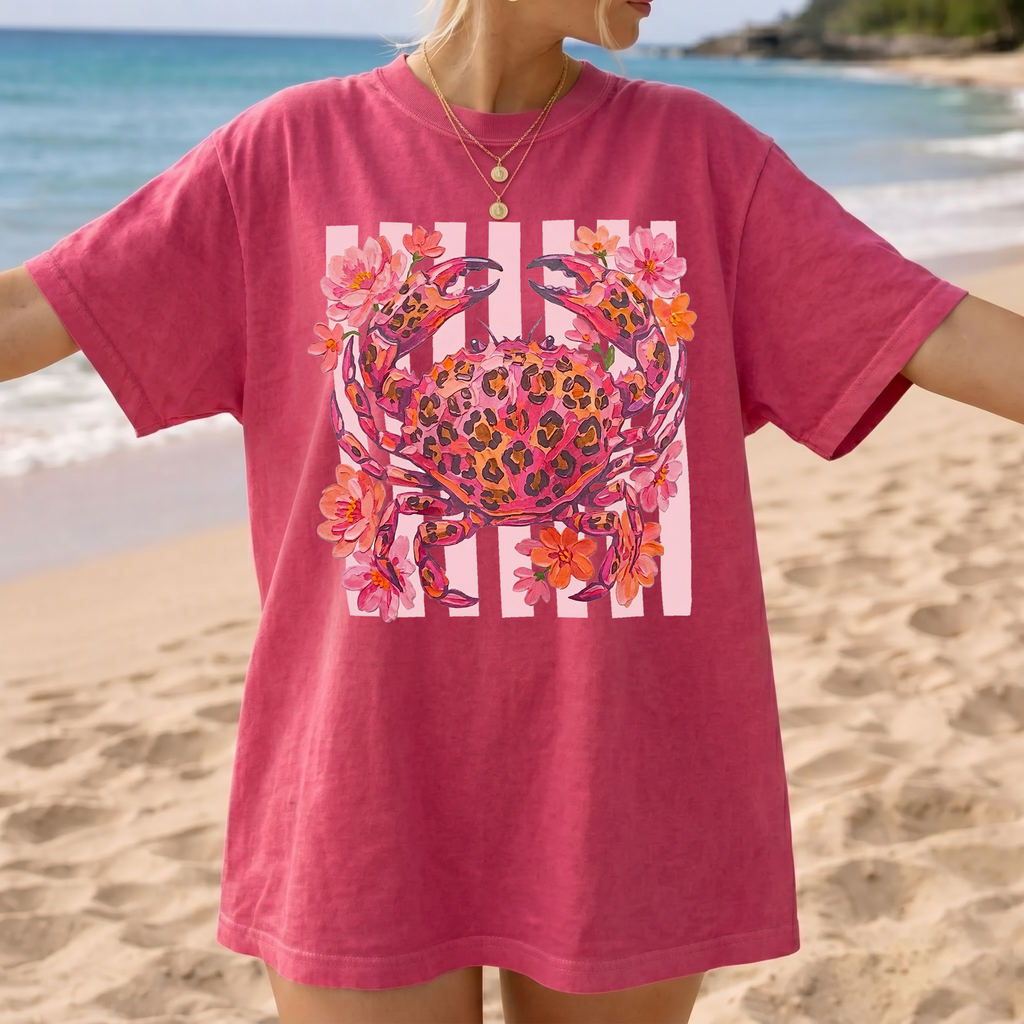 Leopard Print Crab Graphic Tee T-Shirt Preppy Coastal Summer Coquette Aesthetic Oversized Short Sleeve Crew Neck Floral Crab Graphic Top With Striped Background Seafood Lover Vacation Gift