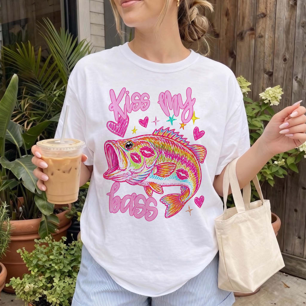 BojjiCo Trendy Kiss My Bass Graphic T-Shirt For Women Preppy Coquette Y2K Aesthetic Pink Cotton Blend Funny Fishing Gifts Vintage Fisher Tee Summer Tops Limited Edition Birthday Gift For Her Unisex Streetwear Garment Casual Crewneck T-Shirt