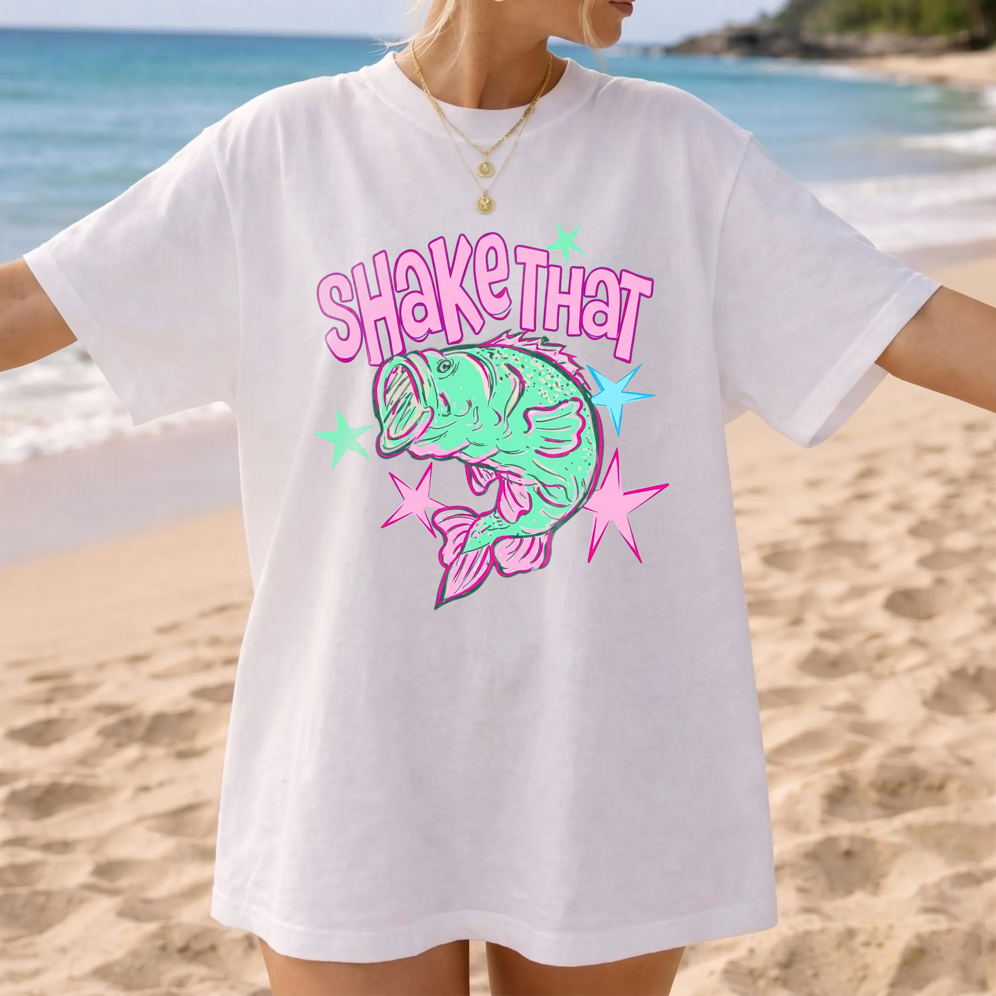 Shake That Bass T-Shirt Y2K Oversized Graphic Tee Preppy Lake Life Retro Summer Girls Trip Beachwear Shirt Sassy Fishing Largemouth Bass Coquette Pink Green Blue Print Boat Day Crew Neck Top