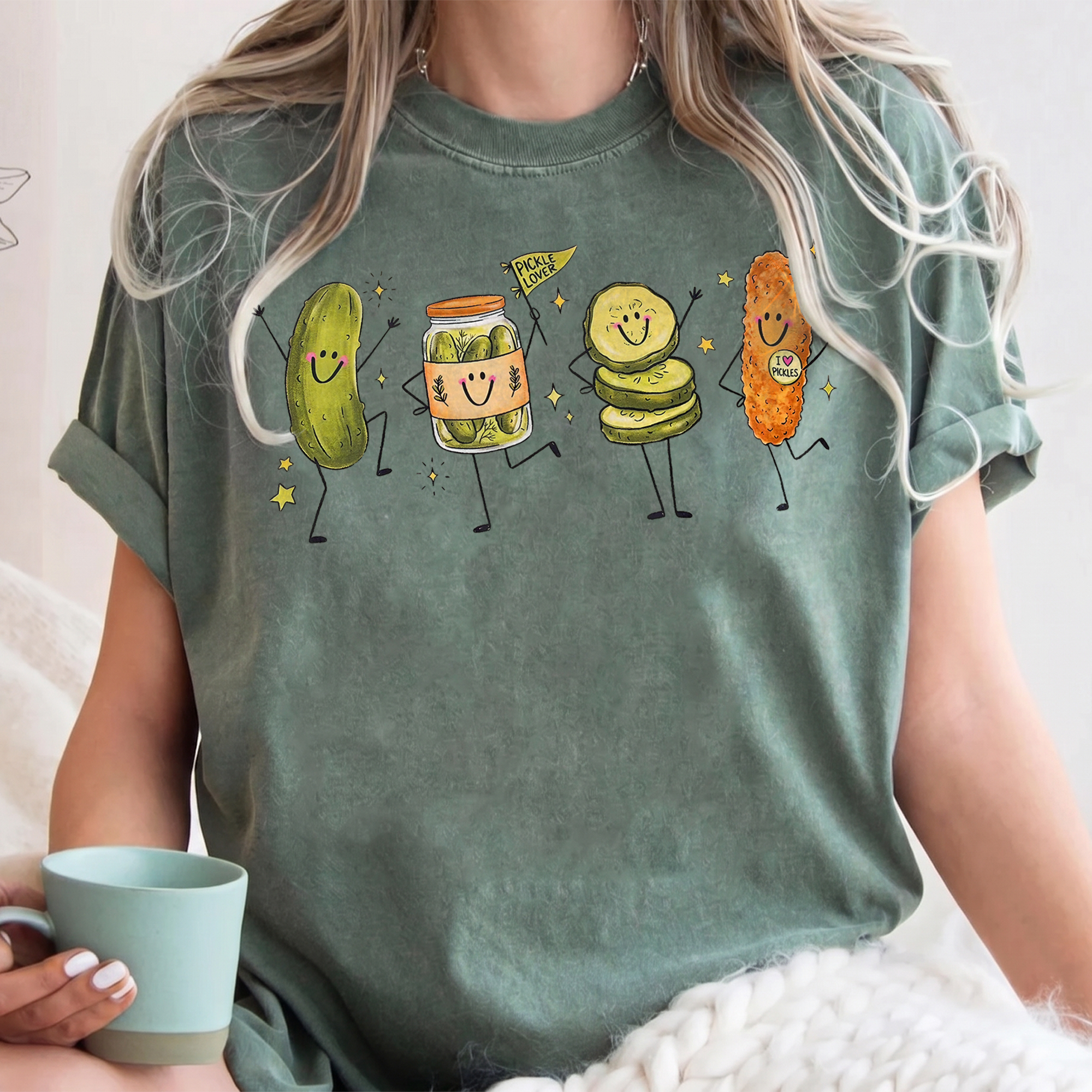 Pickle Lover Graphic Tee Retro Foodie Aesthetic T-Shirt Cotton Oversized Fit Funny Dancing Pickle Cartoon Short Sleeve Crew Neck Summer Top Y2K Gag Gift Just A Girl Who Loves Pickles