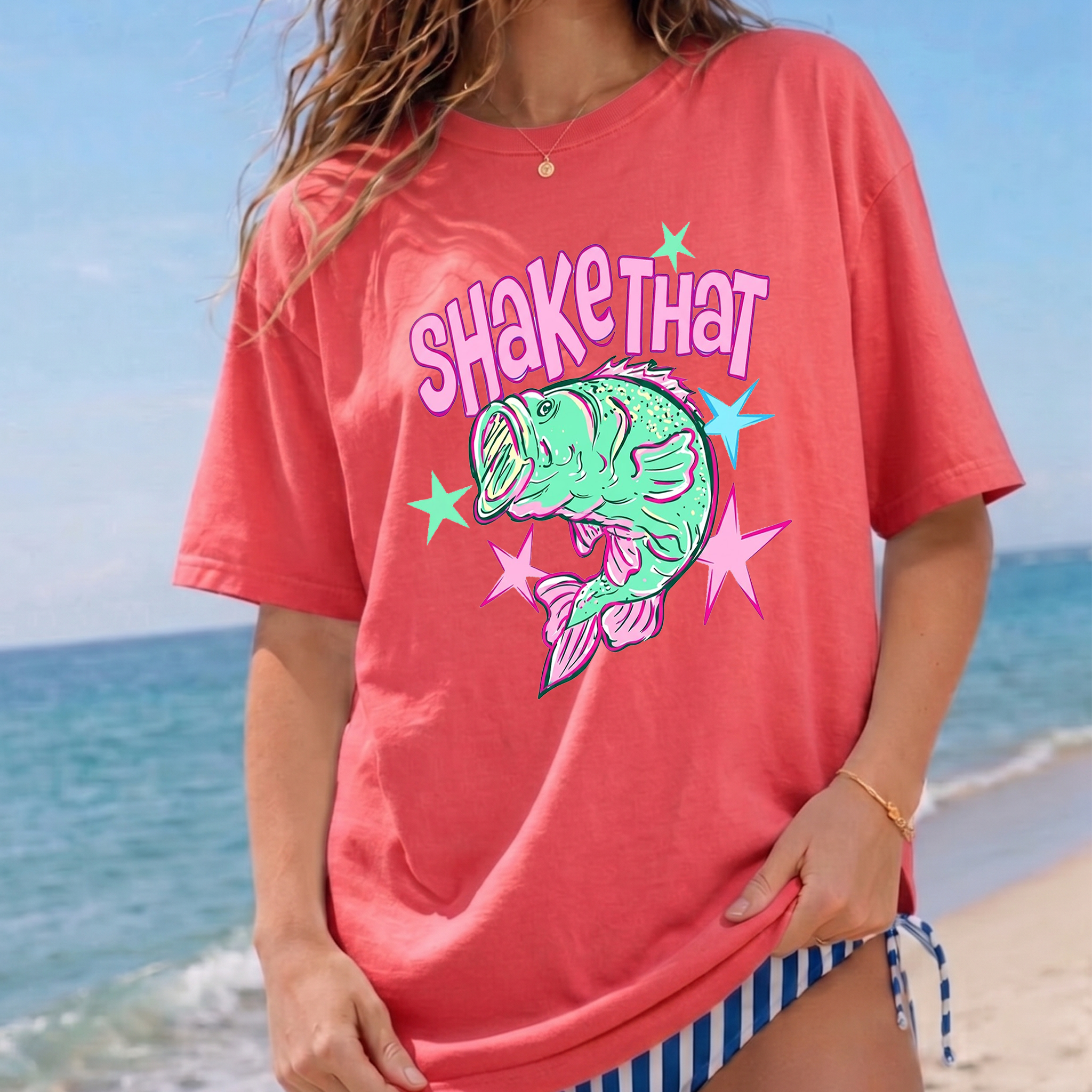 Shake That Bass T-Shirt Y2K Oversized Graphic Tee Preppy Lake Life Retro Summer Girls Trip Beachwear Shirt Sassy Fishing Largemouth Bass Coquette Pink Green Blue Print Boat Day Crew Neck Top
