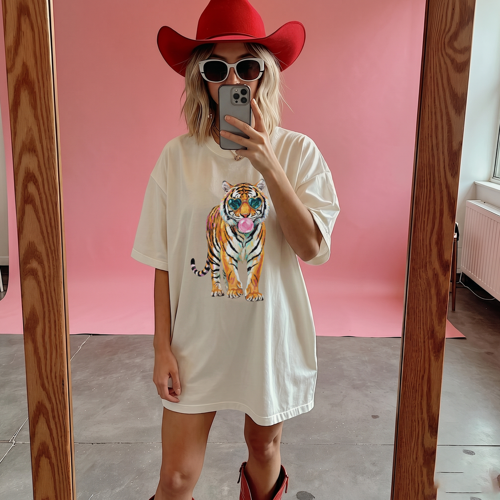 BojjiCo Bubblegum Tiger Heart Sunglasses Oversized Graphic T-Shirt For Women Preppy Retro Street Style Black Cotton Blend Loose Fit Trendy Casual Top All-Season Animal Print Tee Novelty Graphic Shirt Cute Summer Festival Outfit