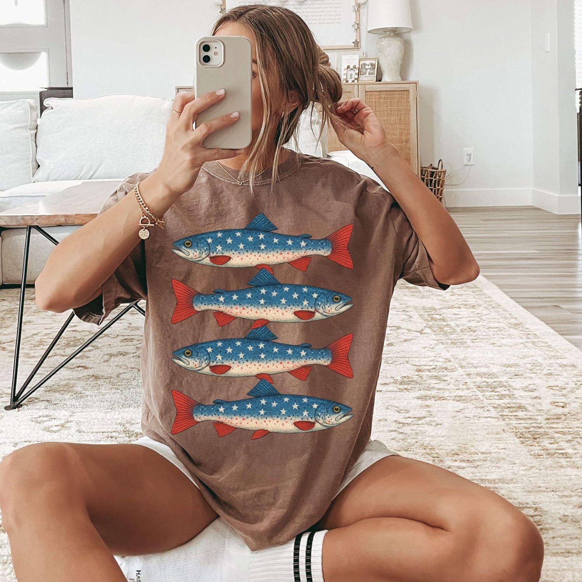 Bojjico Patriotic American Flag Trout Fish Oversized Graphic T-Shirt for Women Vintage Retro Americana Aesthetic Faded Charcoal Cotton Tee 4th of July Fishing Apparel Summer Loose Casual Top Independence Day Bass Fisherman Shirt Gift