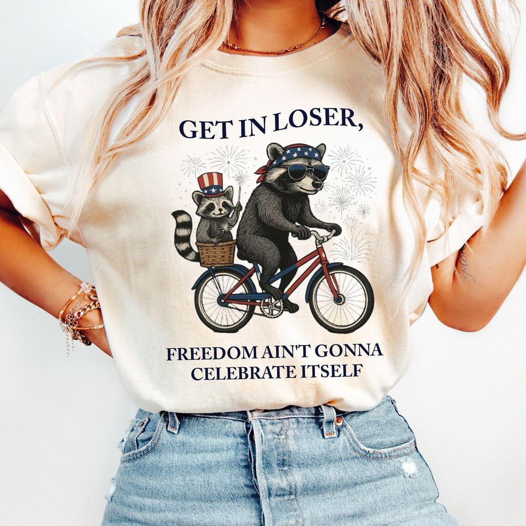 Bojjico Get In Loser Funny Raccoon Graphic Tee For Women Retro Vintage Feral Patriotic Graphic Shirt Crimson Cotton 4th Of July 250th Independence Day Anniversary Trash Panda Meme Festival Outfit Summer Top Casual Holiday Apparel