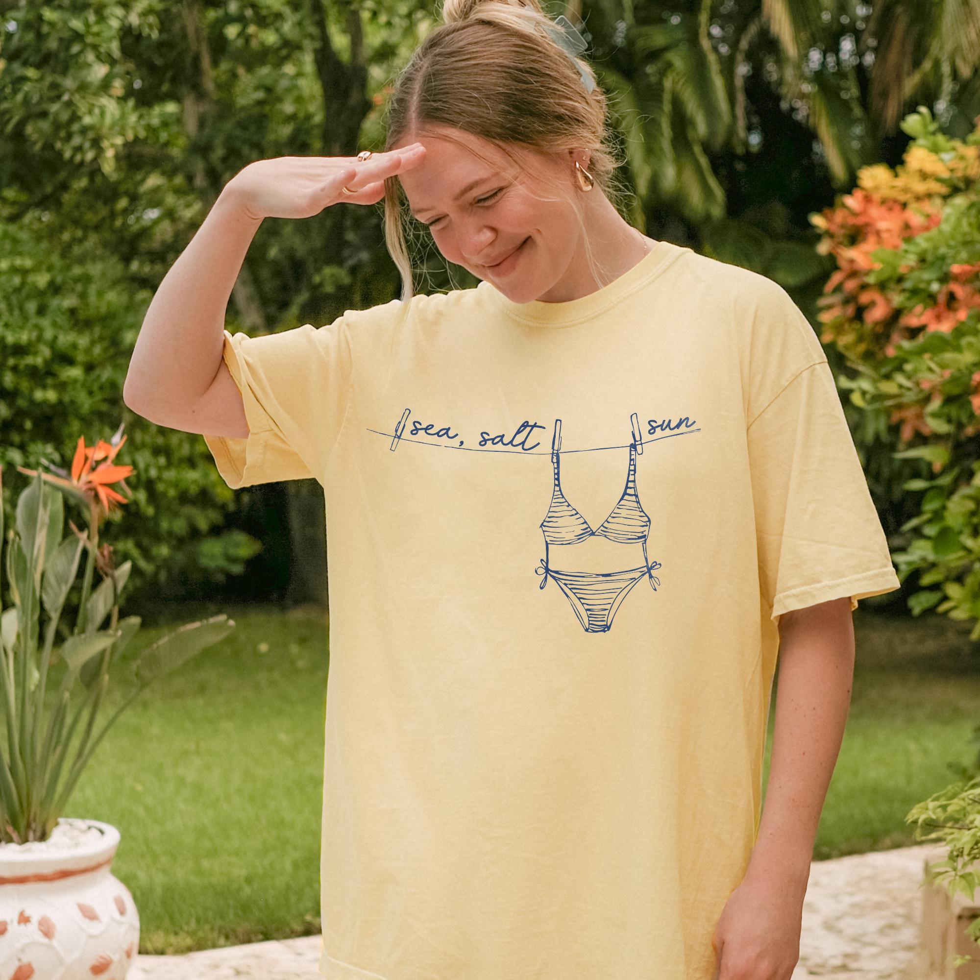 Bojjico Sea Salt Sun Bikini Graphic Oversized T-Shirt For Women Coastal Granddaughter Preppy Summer Beachy Vintage White Cotton Apparel Beach Holiday Vacation Top Casual Loose Fit Tee Trendy Retro Summervibes Cover Up Clothes