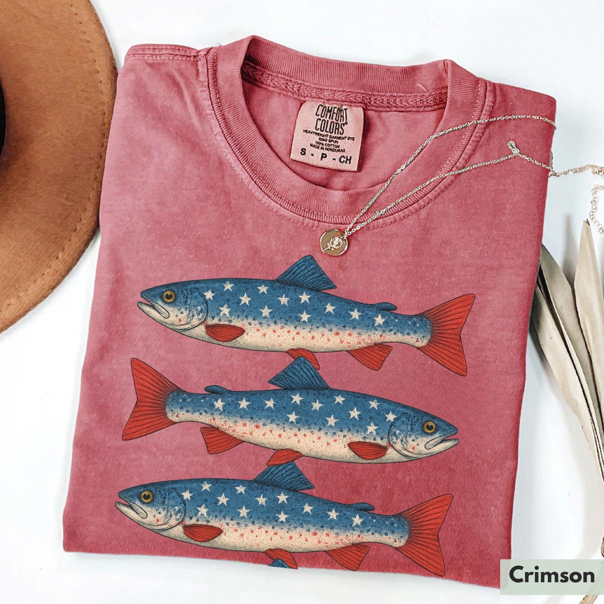 Bojjico Patriotic American Flag Trout Fish Oversized Graphic T-Shirt for Women Vintage Retro Americana Aesthetic Faded Charcoal Cotton Tee 4th of July Fishing Apparel Summer Loose Casual Top Independence Day Bass Fisherman Shirt Gift