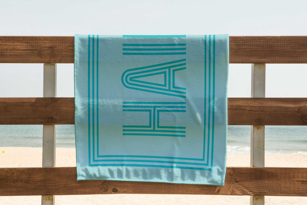 Bojjico Personalized Retro Name Custom Beach Towel For Women Kids Girls Trip 2026 Preppy Aesthetic Pink Teal Red Microfiber Pool Towels Bridesmaid Gifts Monogrammed Bachelorette Party Favors Summer Travel Beach Vacation Essentials Accessories