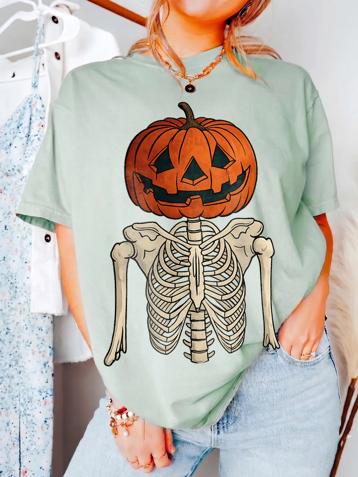 Vintage Skeleton Pumpkin Jack O Lantern Sweatshirt Women's Spooky Halloween Pullover