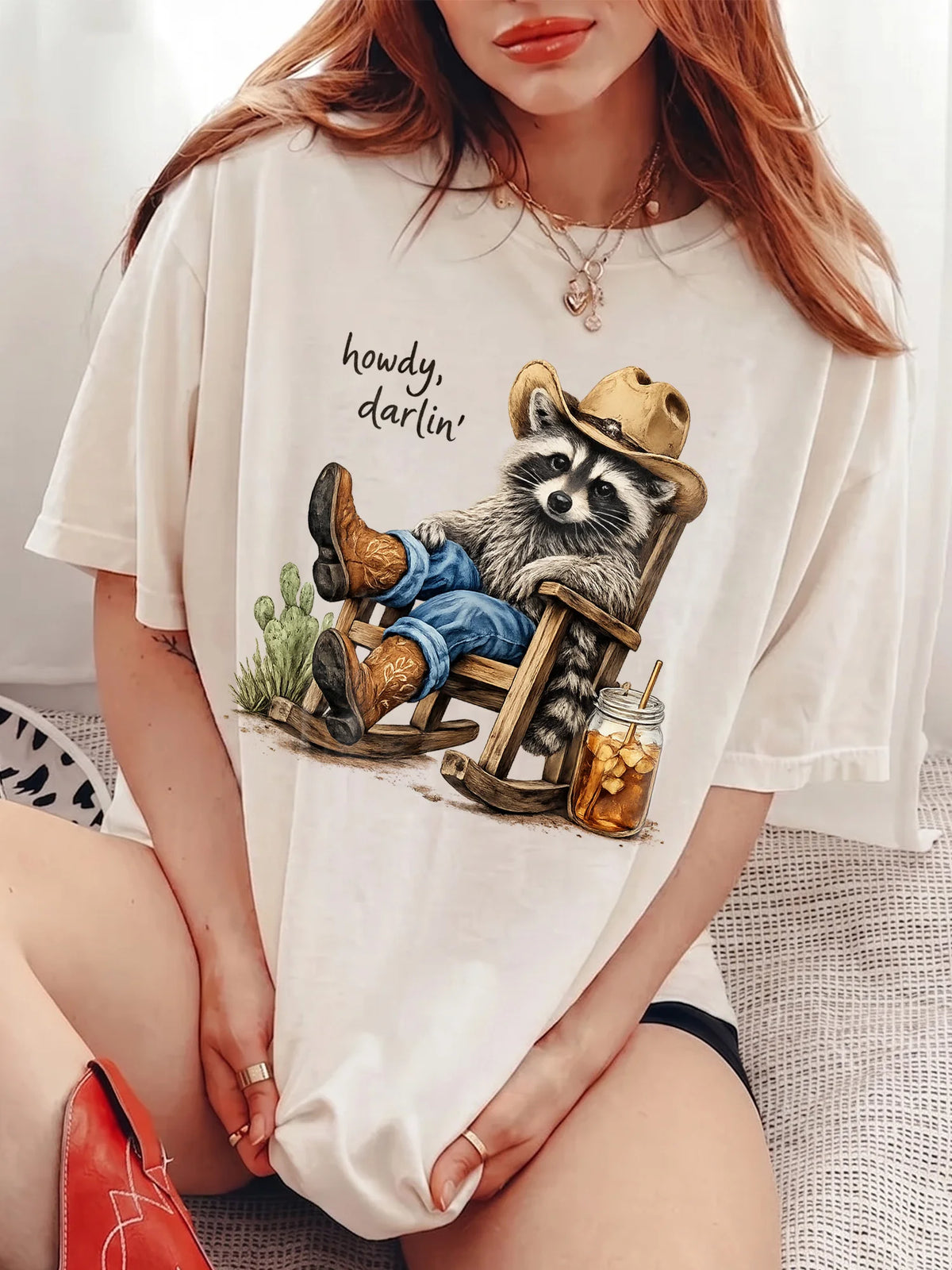 Western Graphic Tee Women's Howdy Darlin Cowboy Raccoon Shirt Cute Country Rodeo T-Shirt Nashville Concert Top