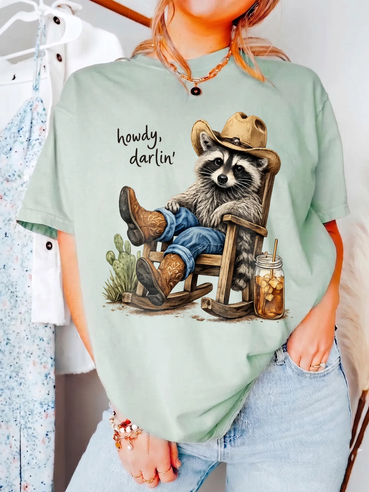Western Graphic Tee Women's Howdy Darlin Cowboy Raccoon Shirt Cute Country Rodeo T-Shirt Nashville Concert Top