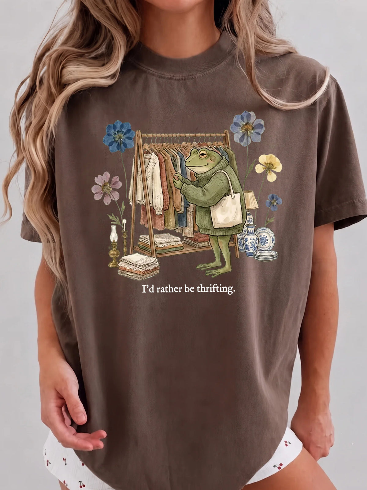 I'd Rather Be Thrifting Shirt Cottagecore Frog Graphic Tee for Vintage Shoppers