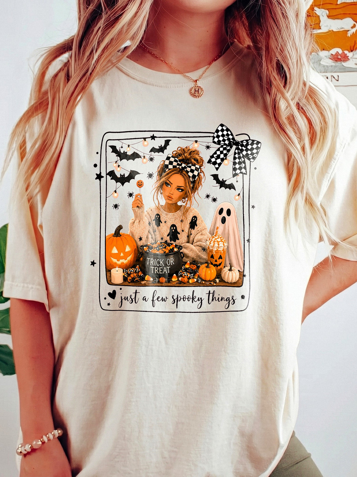 Trick Or Treat T-Shirt Cute Spooky Season Graphic Tee Just A Few Spooky Things Fall Halloween Top