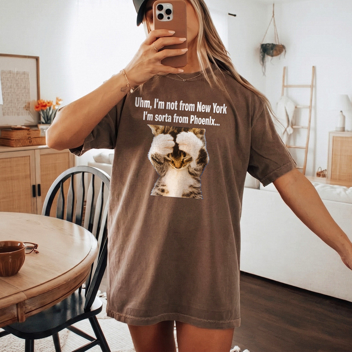 Uhm I'm Not From New York Sorta From Phoenix Funny Cat T-Shirt Arizona Humor Graphic Tee