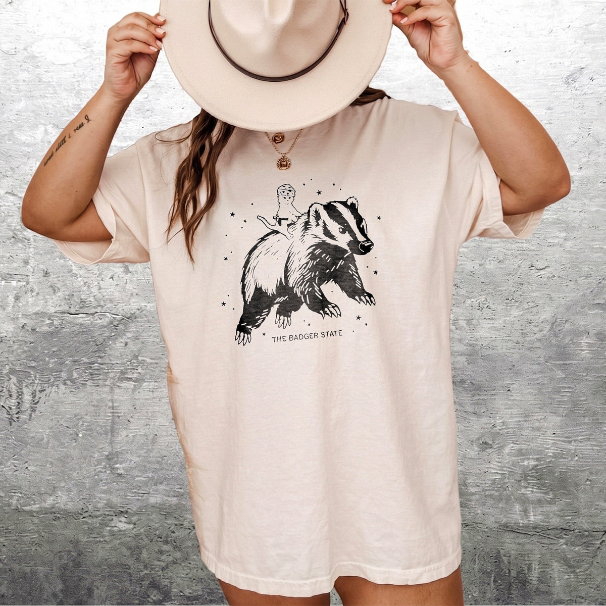 The Badger State Wisconsin Pride T-Shirt Vintage Badger Graphic Souvenir Tee