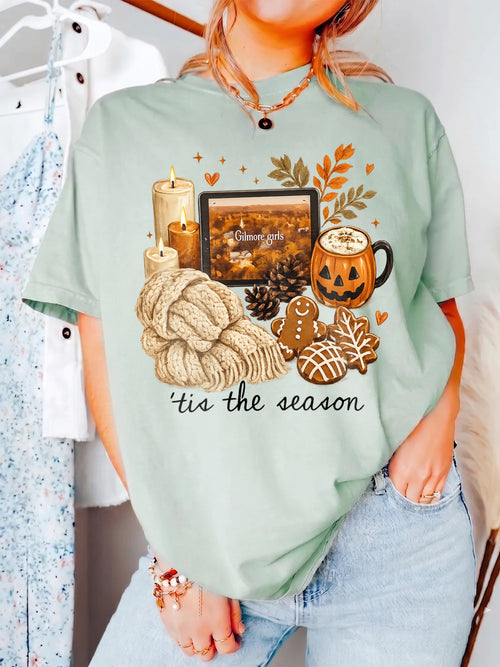 'Tis The Season Cozy Autumn T-Shirt Fall Aesthetic Graphic Tee